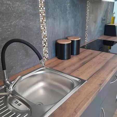 Ivana Apartmani *